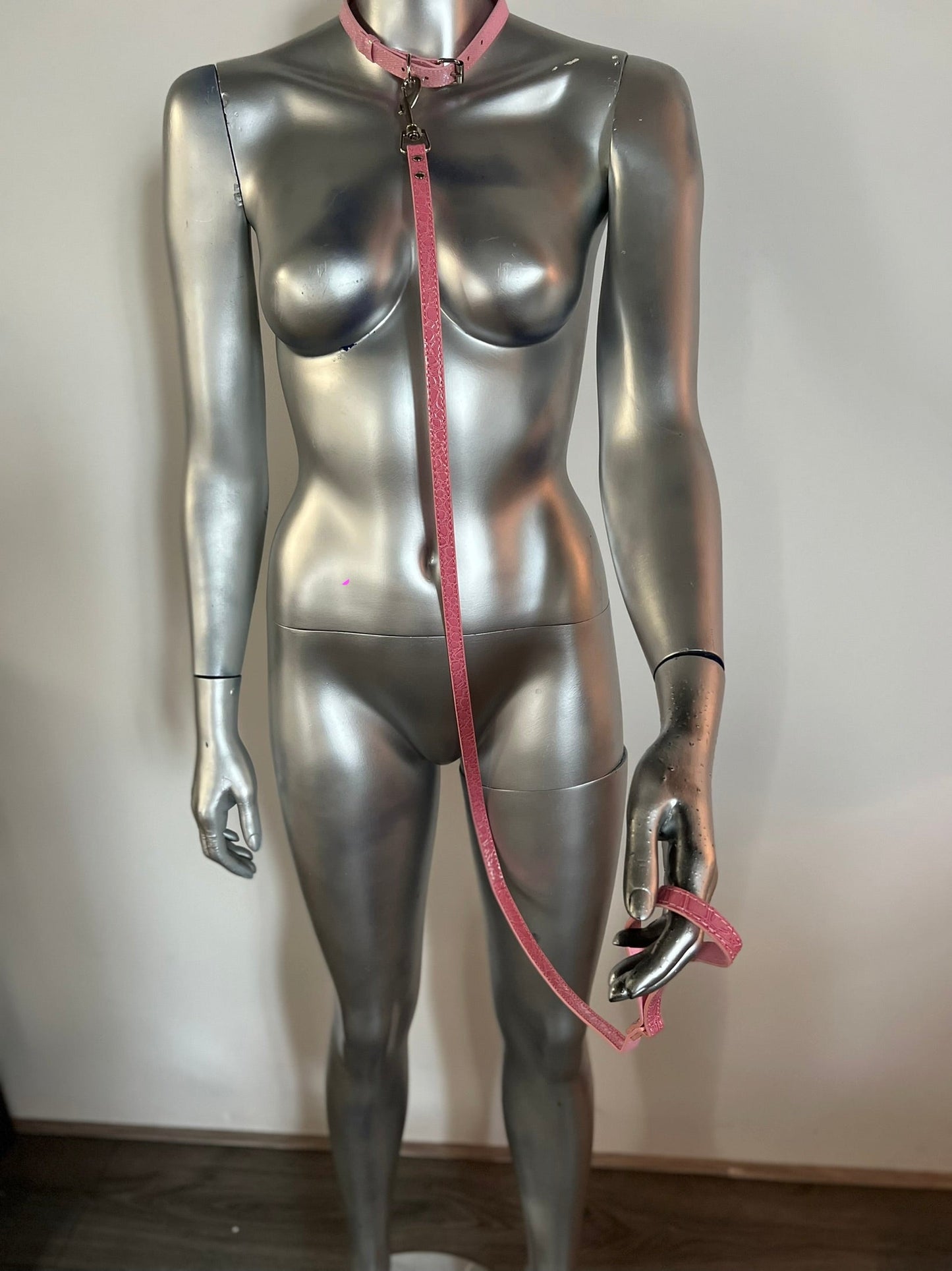 Power Escorts Luxury Leash Pink - BDSM - Heavy Quality  ( no Collar only Leash )